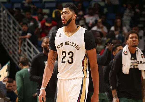 2个篮板与 2个篮板与