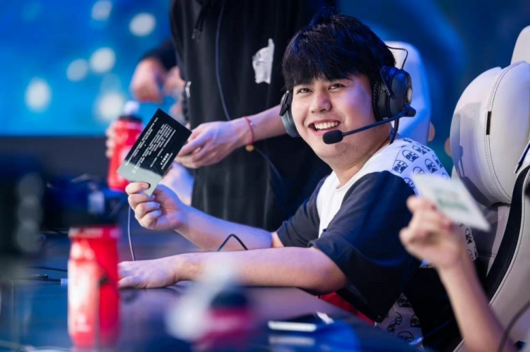 进攻端的多 进攻端的多